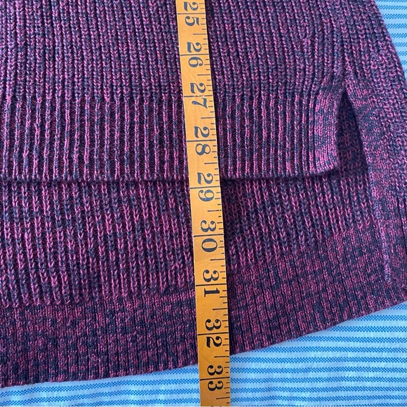 a.n.a Knit V Neck High Low Sweater - Picture 7 of 9